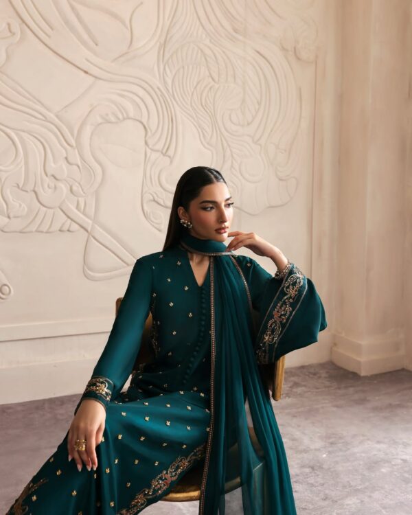 Emerald Elegance Kaftan